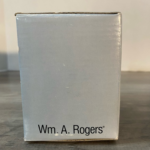 VTG New In Original Box Set of 4 Swan Napkin Rings Oneida Factory Sealed - Picture 4 of 10